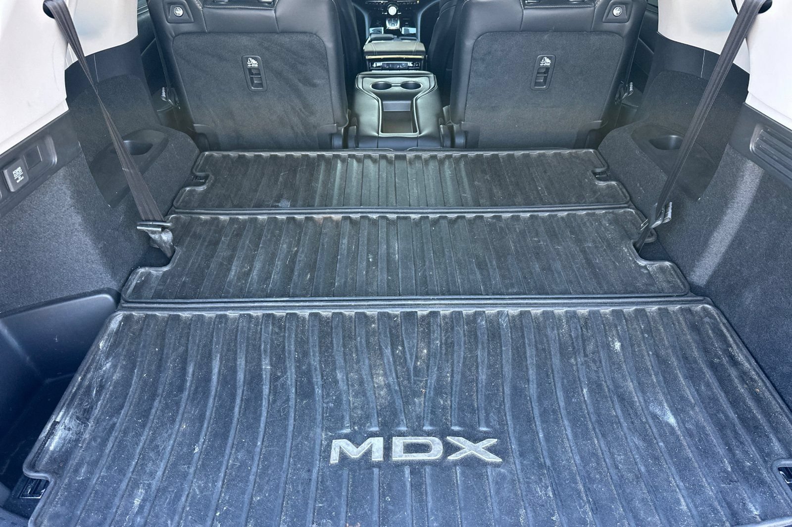 Used 2023 Acura MDX SH-AWD w/ Technology Package image 14