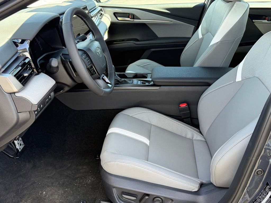 Certified 2026 Toyota Camry SE AWD/4WD image 15