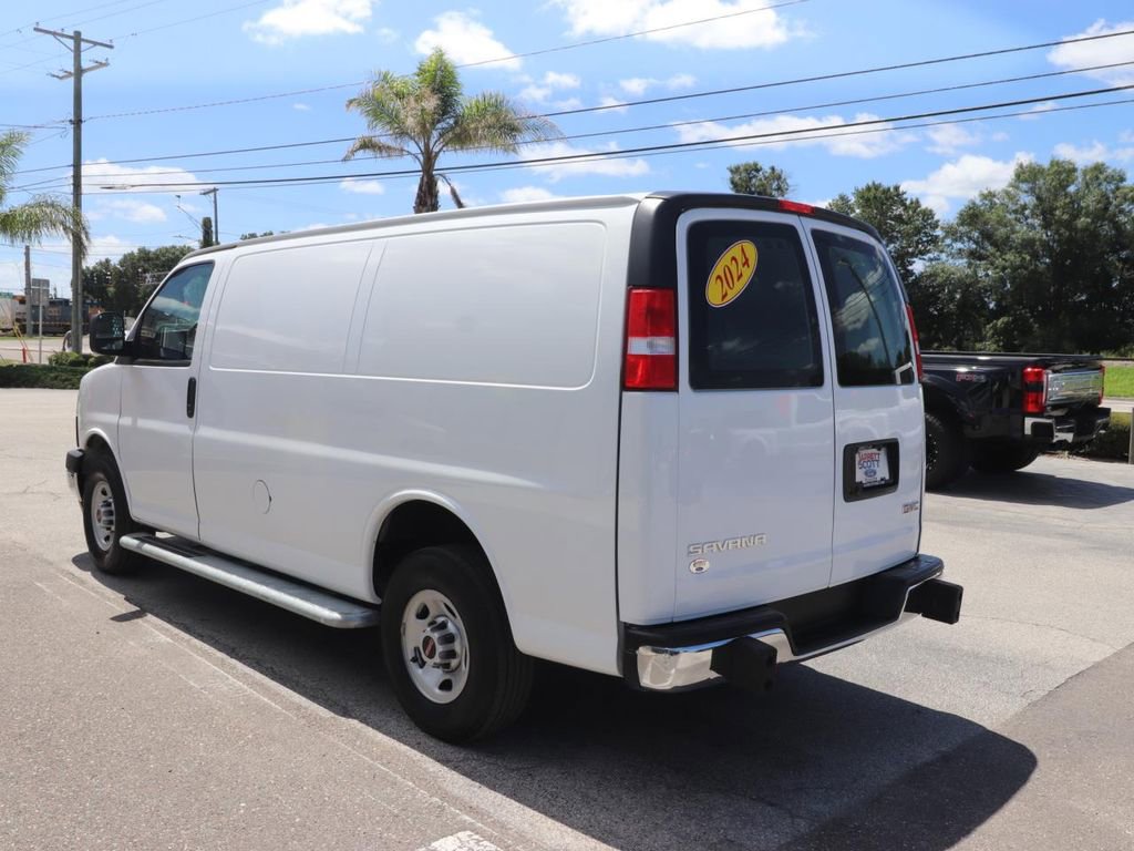 Used 2024 GMC Savana 2500 w/ Driver Convenience Package RWD image 10