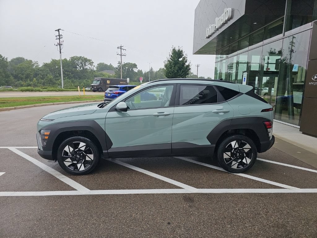 Certified 2024 Hyundai Kona SEL w/ Convenience Package AWD/4WD image 2