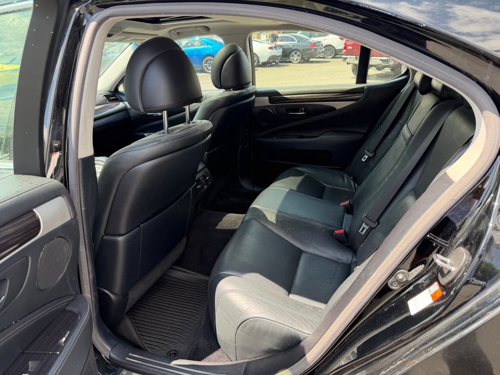 Used 2017 Lexus LS 460 AWD w/ Comfort Package image 13