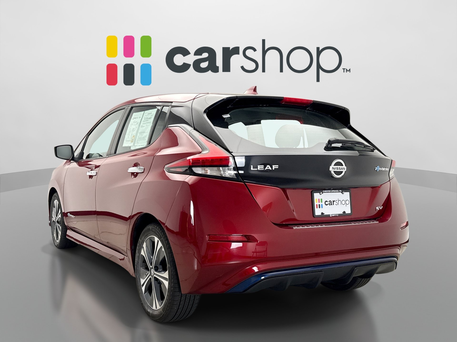 Used 2019 Nissan Leaf SV w/ SV Technology Package FWD image 3