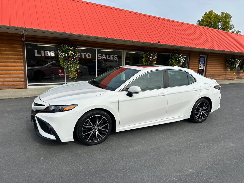 Used 2023 Toyota Camry SE