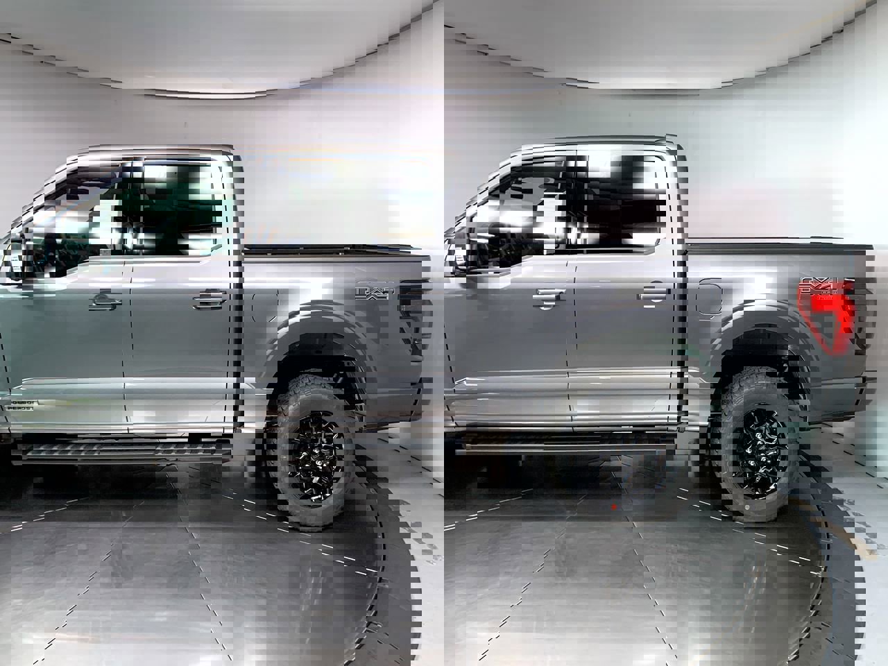 New 2025 Ford F150 XLT w/ Equipment Group 302A MID image 14