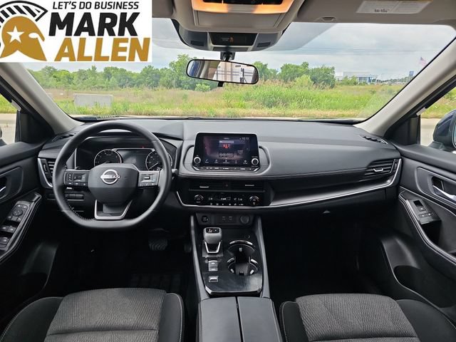 Used 2025 Nissan Rogue SV FWD image 19