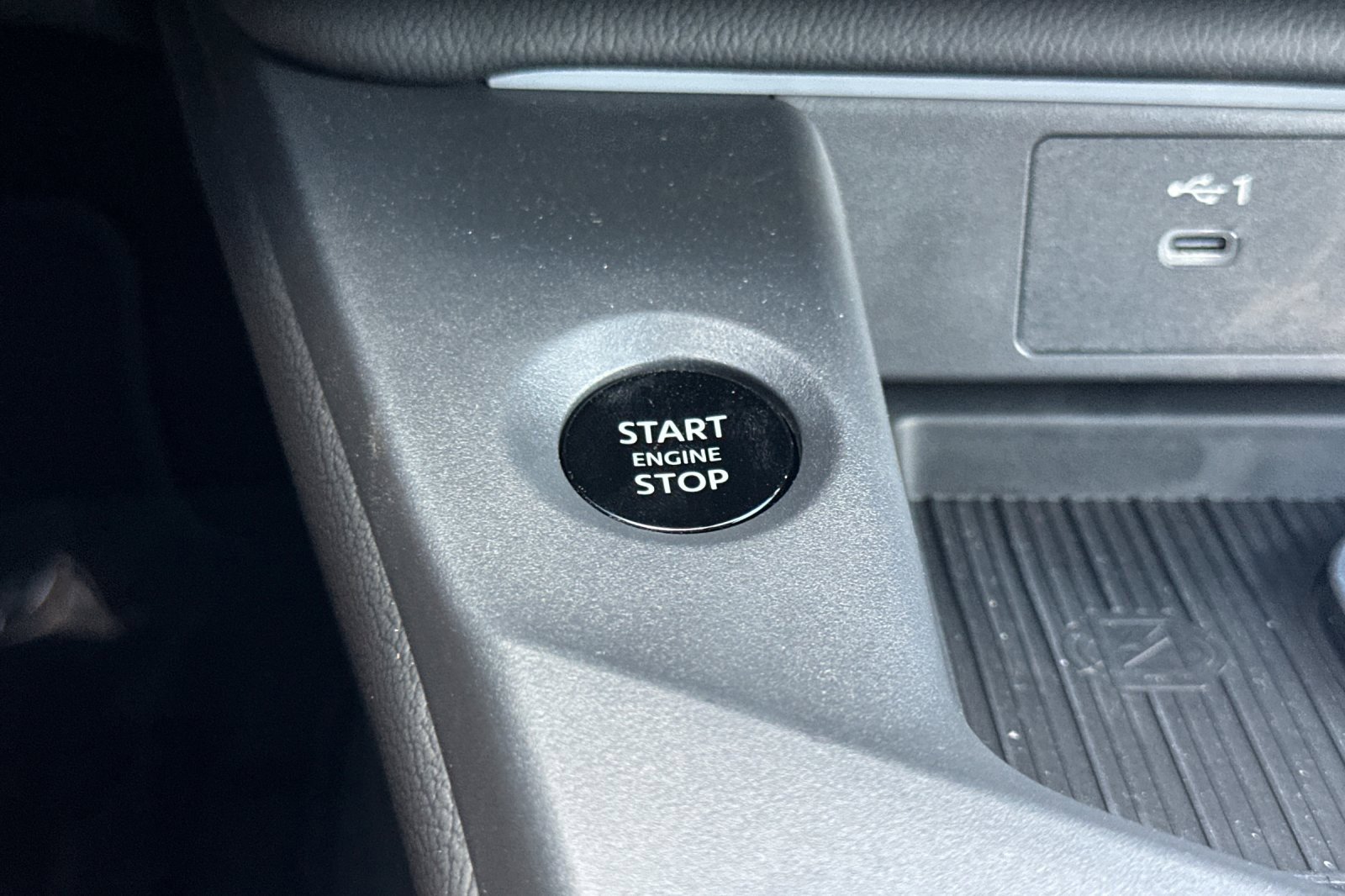 New 2027 Nissan Sentra SR w/ SR Premium Package FWD image 24
