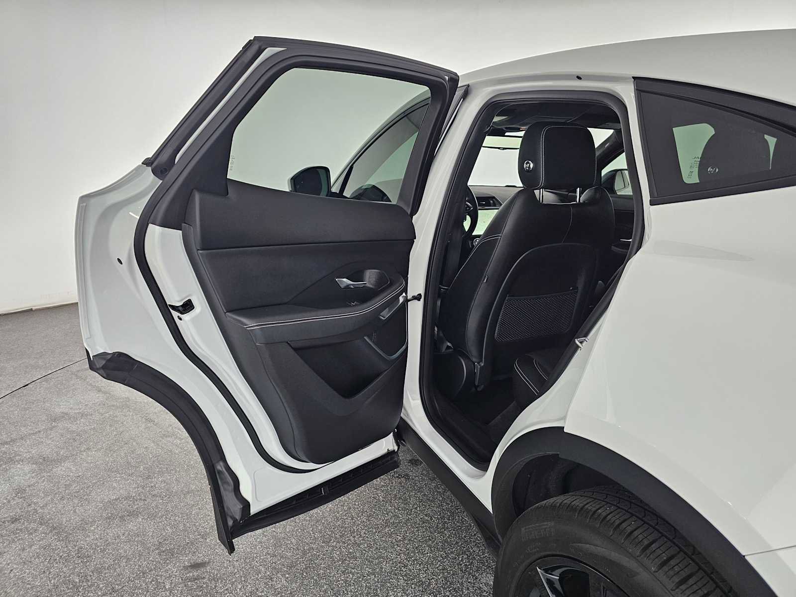 Used 2021 Jaguar E-PACE 300 Sport image 15