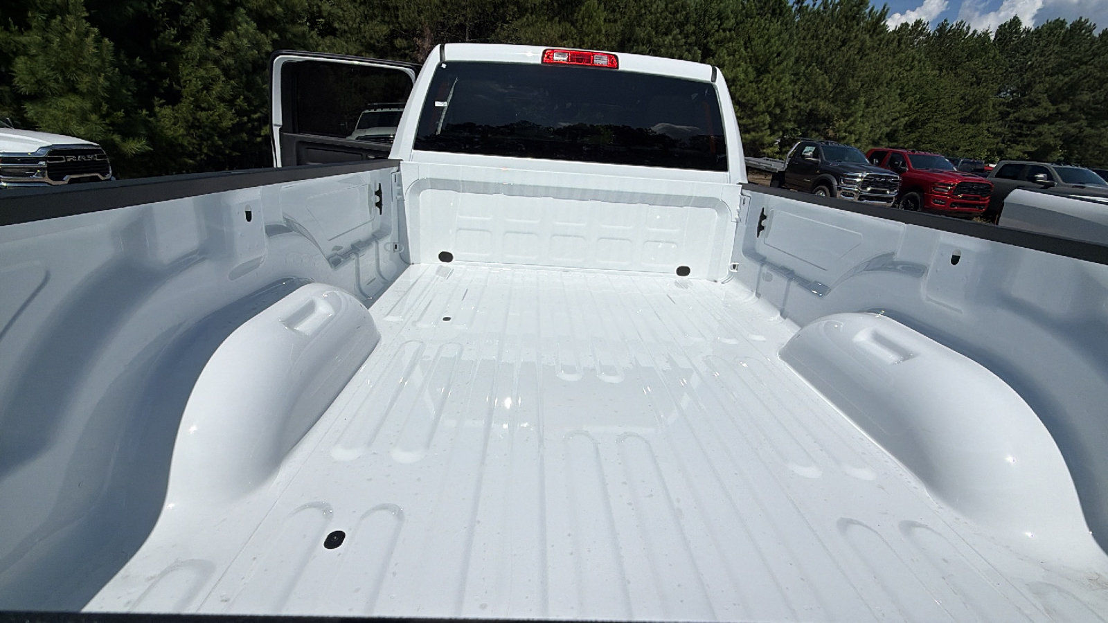 New 2027 RAM 3500 Tradesman w/ Chrome Appearance Group A AWD/4WD image 13