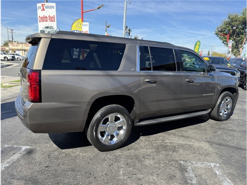 Used 2016 Chevrolet Suburban LT image 59