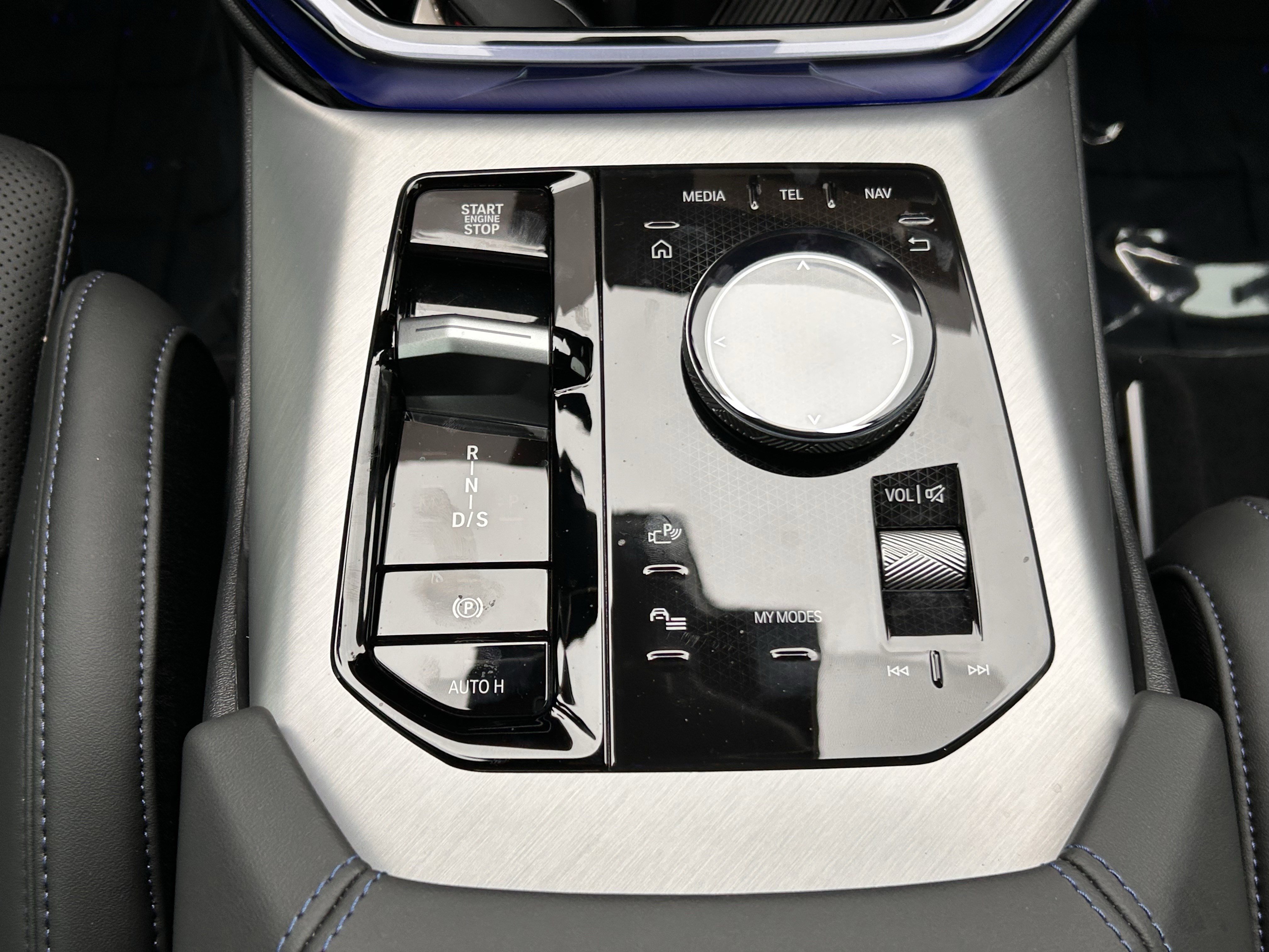 Used 2026 BMW X3 xDrive30 w/ Premium Package image 12