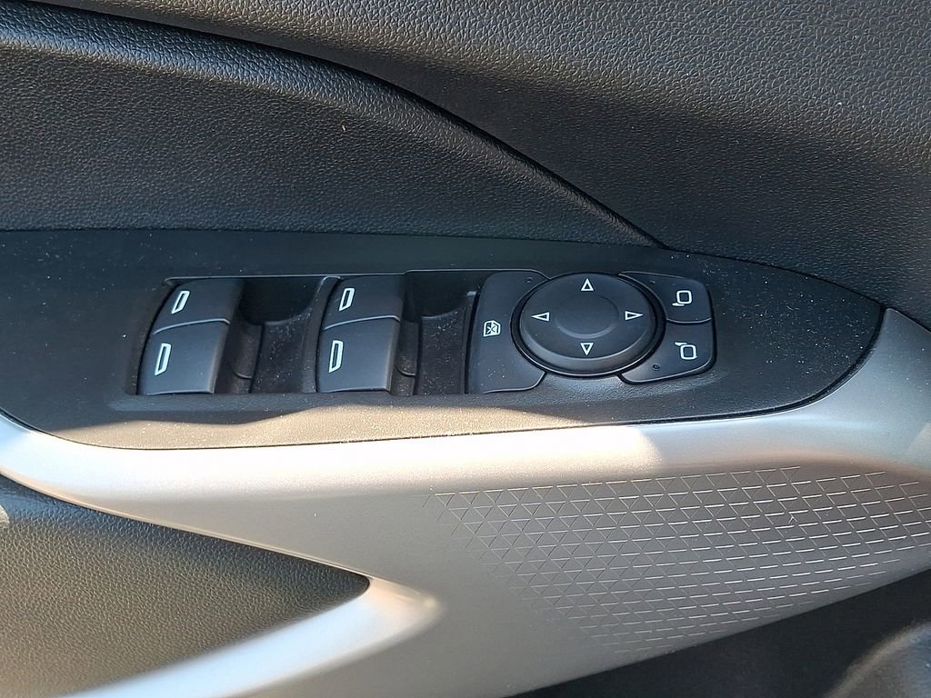 Used 2024 Chevrolet Trax LS w/ LS Convenience Package FWD image 26