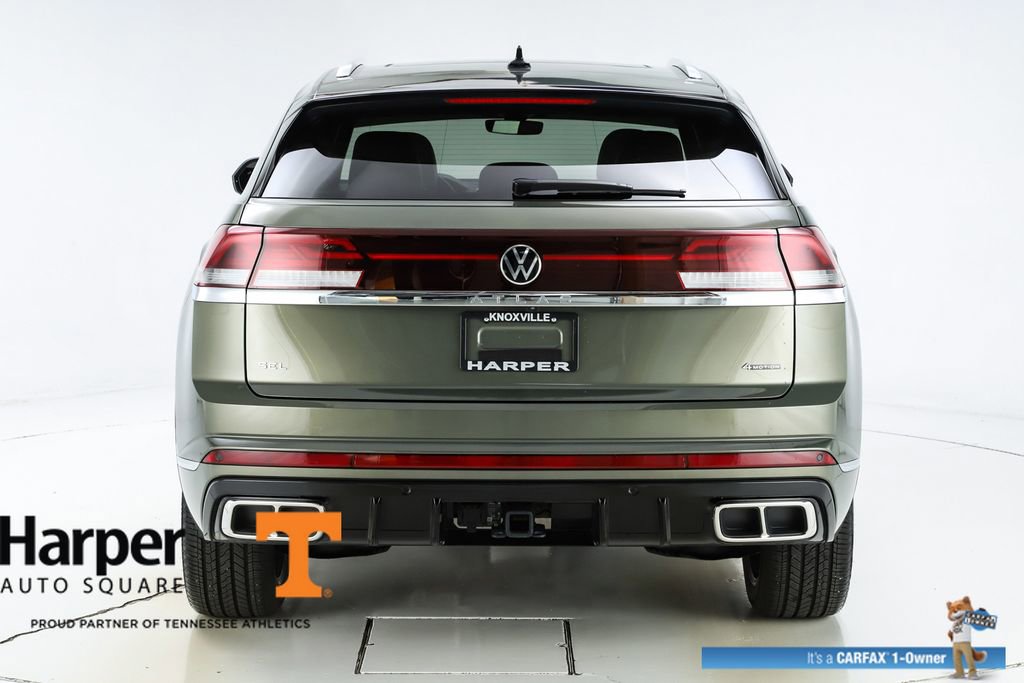 Used 2025 Volkswagen Atlas Cross Sport SEL Premium R-Line image 8