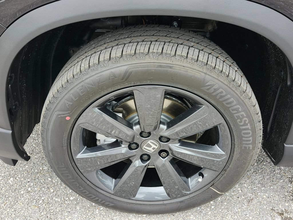 New 2026 Honda Pilot Sport image 14