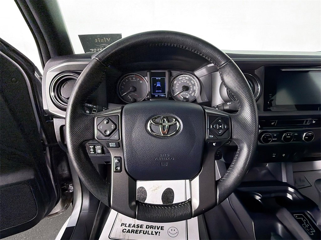 Used 2017 Toyota Tacoma SR5 image 11