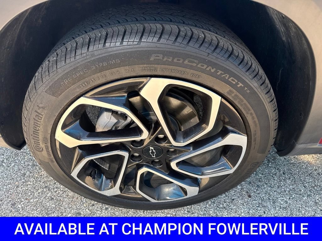 Used 2025 Chevrolet Trax RS w/ Sunroof Package FWD image 15