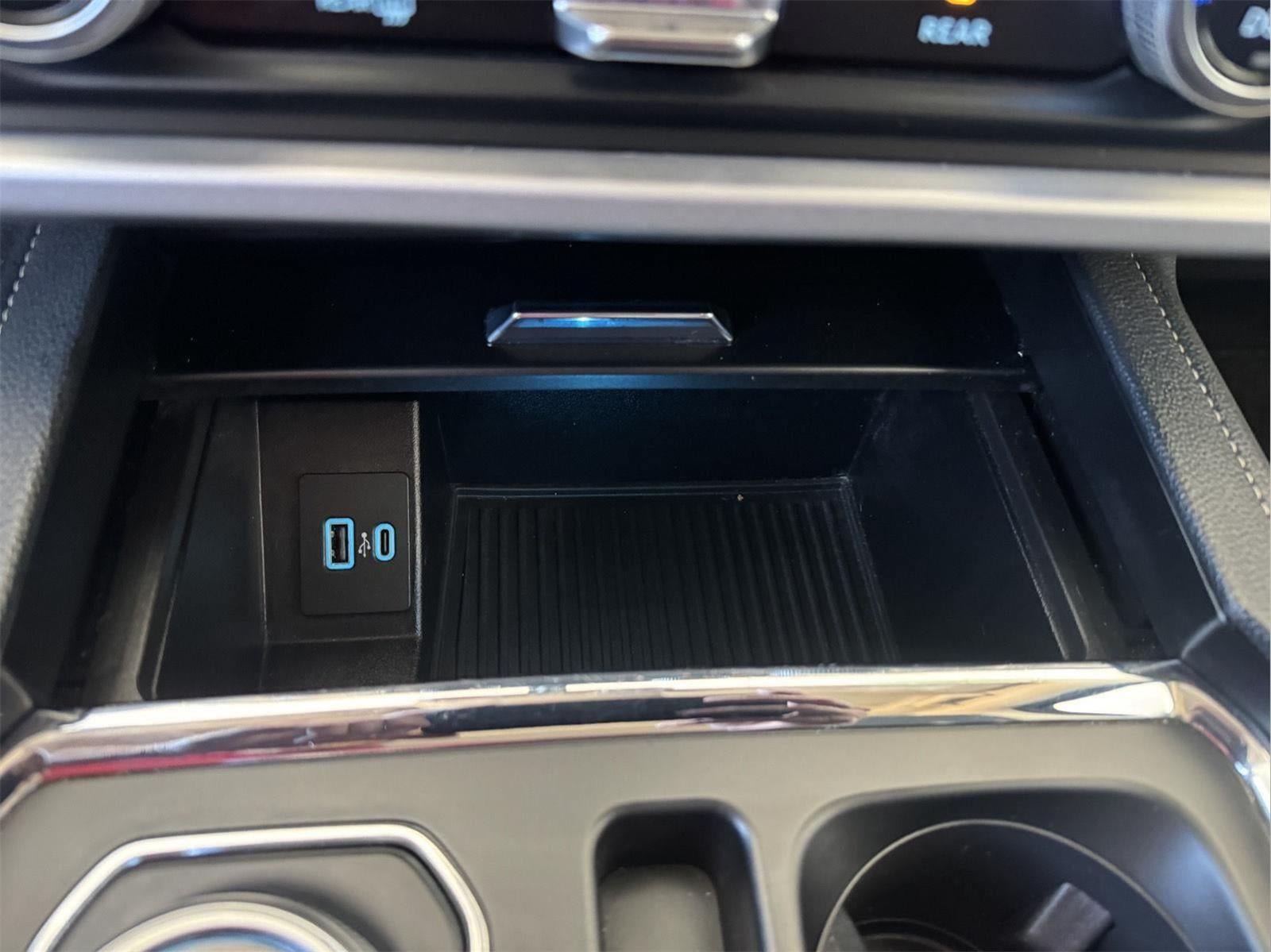 Used 2024 Ford Expedition Max XLT AWD/4WD image 21