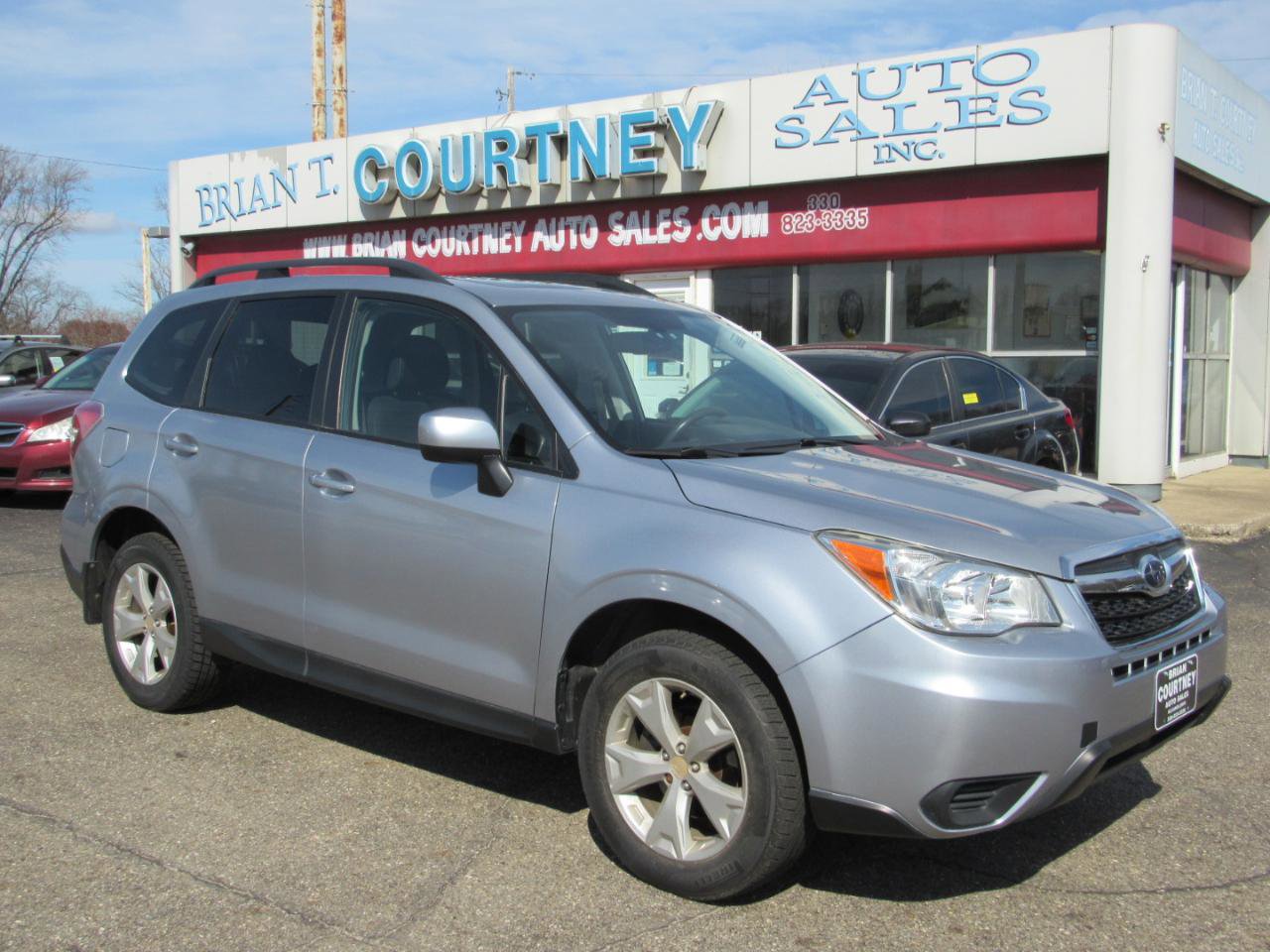 Used 2016 Subaru Forester 2.5i Premium w/ All-Weather Package image 2