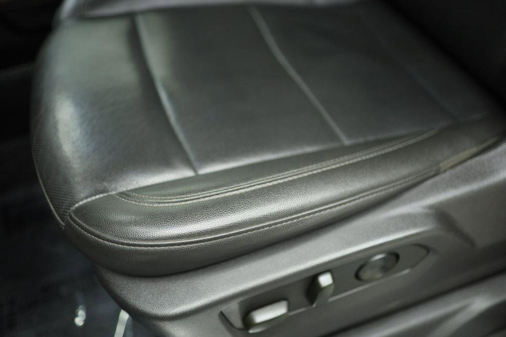 Used 2024 GMC Sierra 3500 SLT image 31