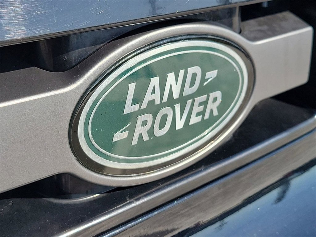 Certified 2023 Land Rover Defender 110 V8 image 10