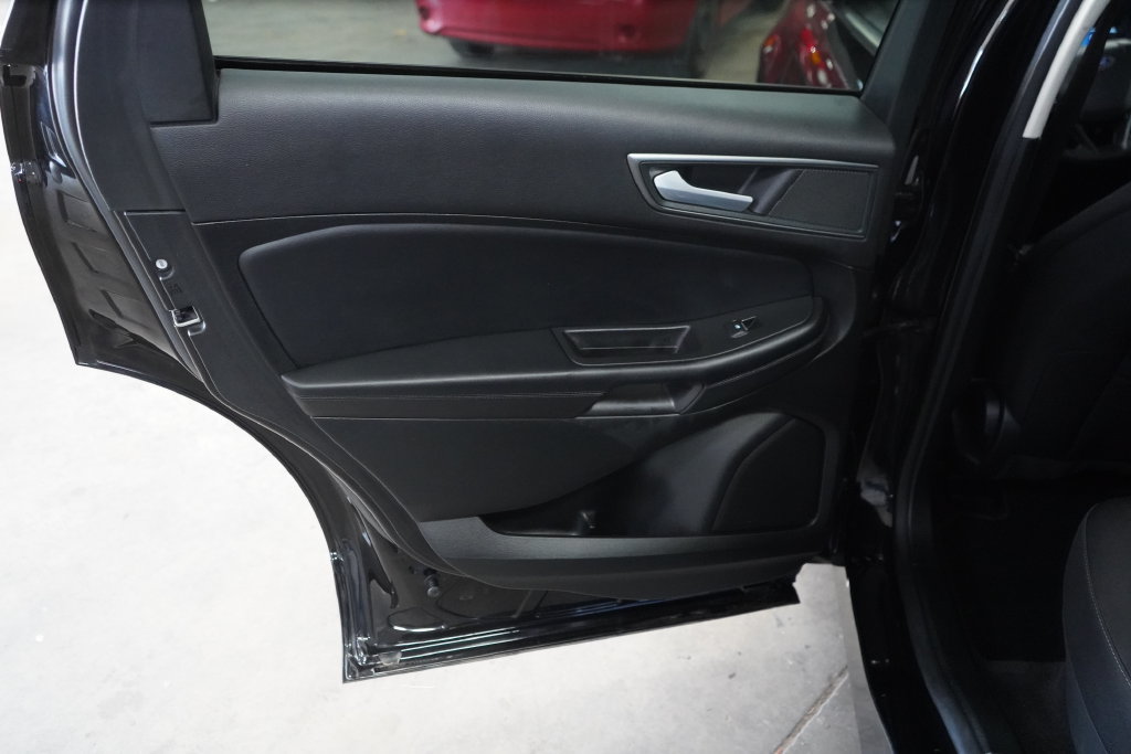 Certified 2024 Ford Edge SE w/ Black Appearance Package AWD/4WD image 27