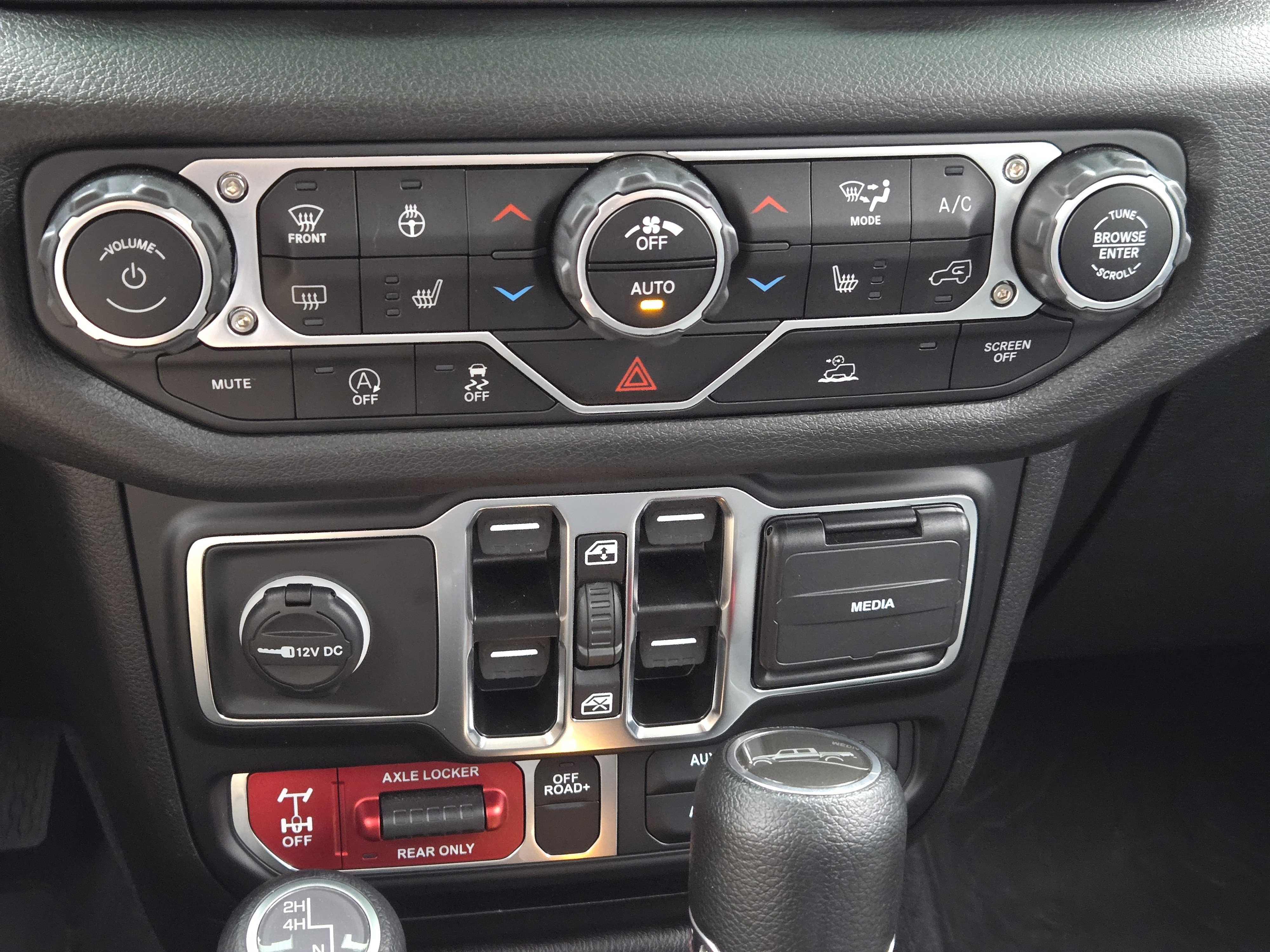 Used 2024 Jeep Gladiator Sport image 22