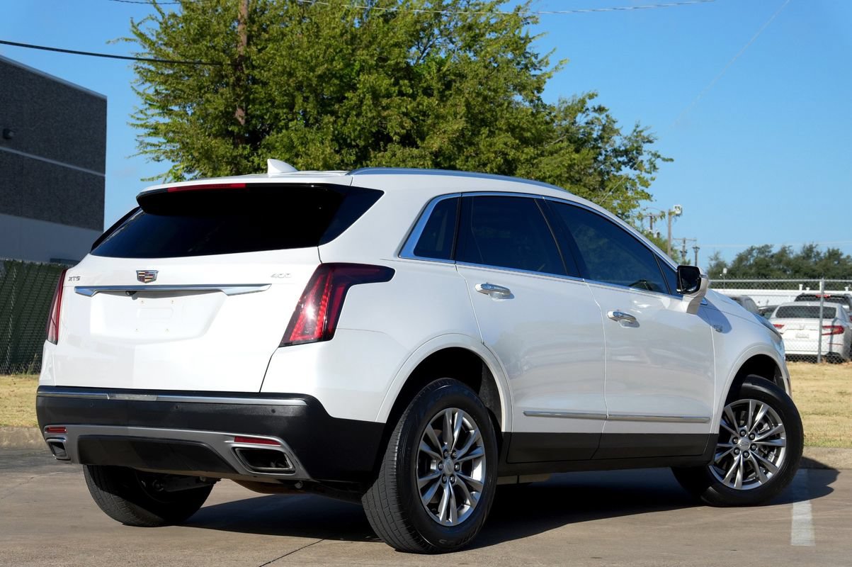 Used 2021 Cadillac XT5 Premium Luxury w/ LPO, Floor Liner Package FWD image 3