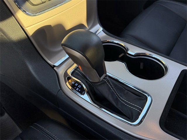 Used 2017 Jeep Grand Cherokee Limited image 19