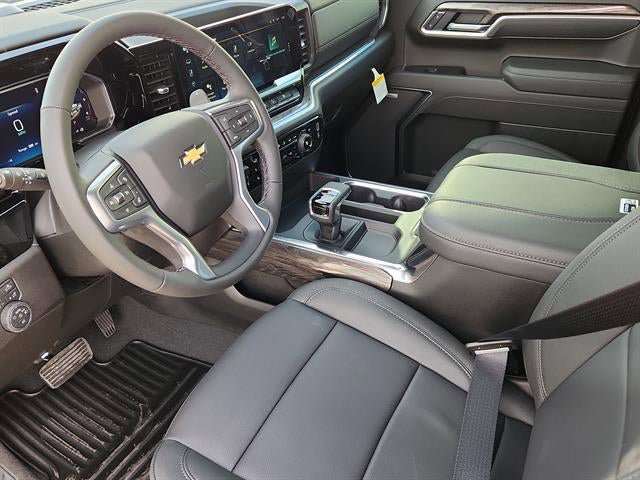 New 2026 Chevrolet Silverado 1500 LTZ w/ LTZ Premium Package AWD/4WD image 7