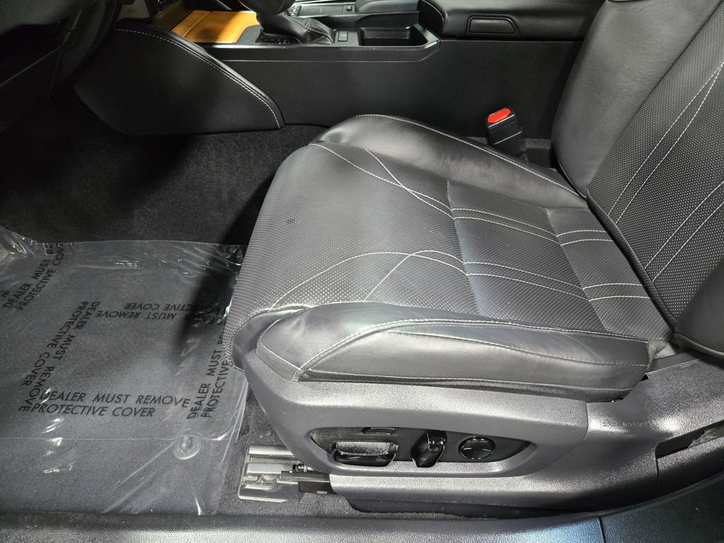 Used 2019 Lexus ES 350 Luxury w/ Accessory Package 2 image 11