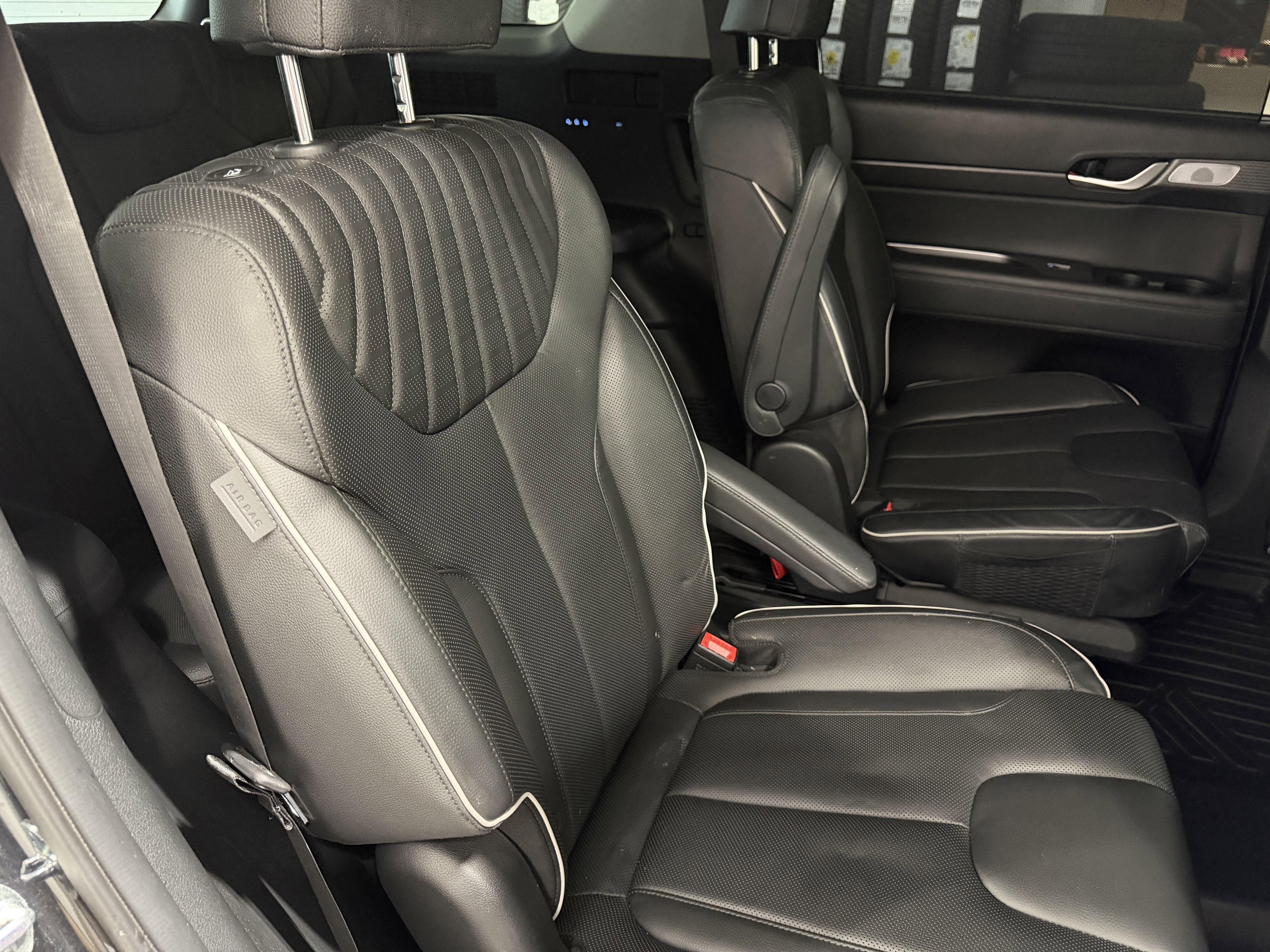 Used 2023 Hyundai Palisade Limited FWD image 37
