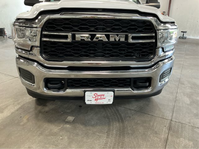 Used 2022 RAM 3500 Tradesman AWD/4WD image 12