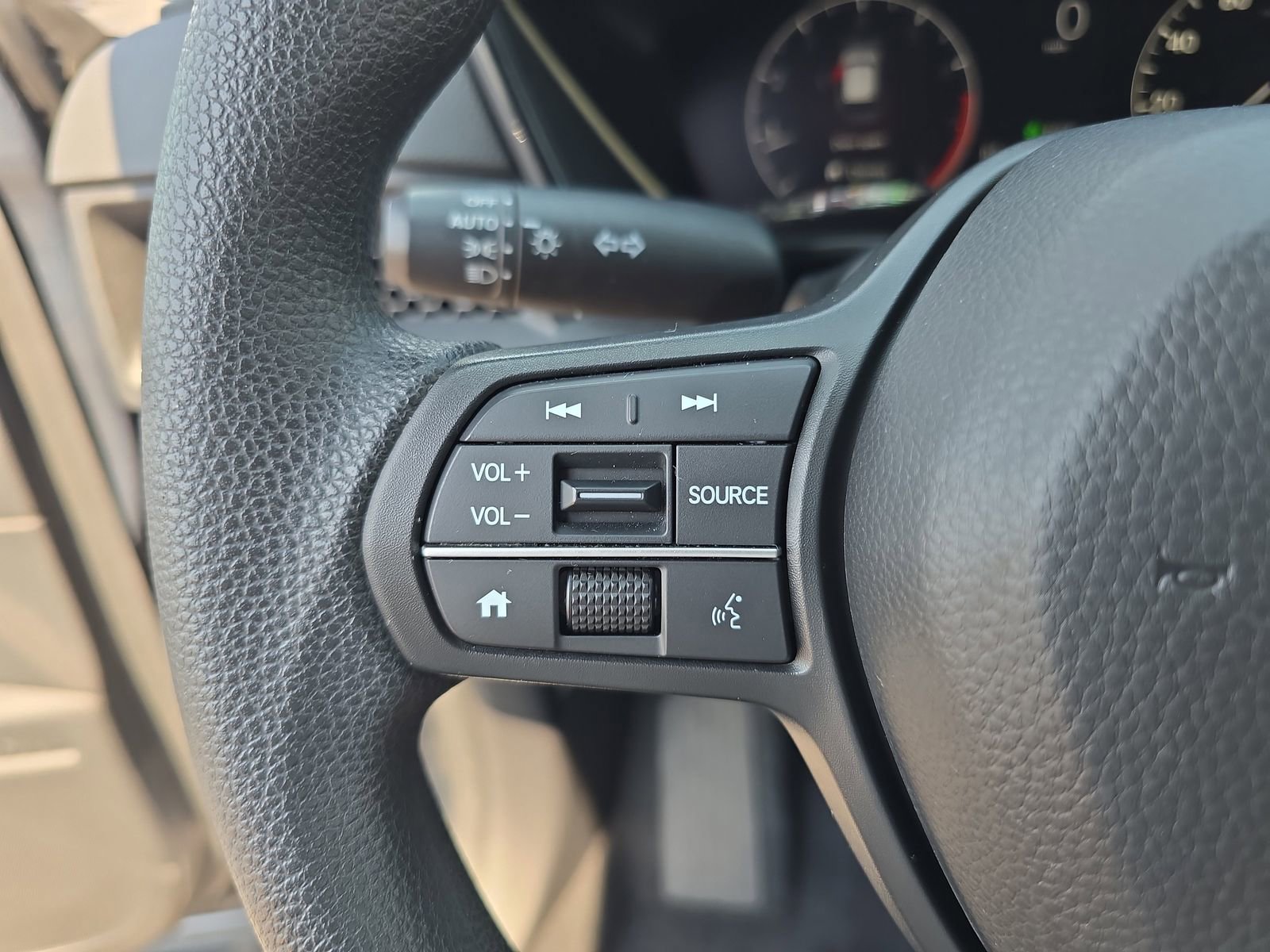 Used 2023 Honda CR-V LX image 21