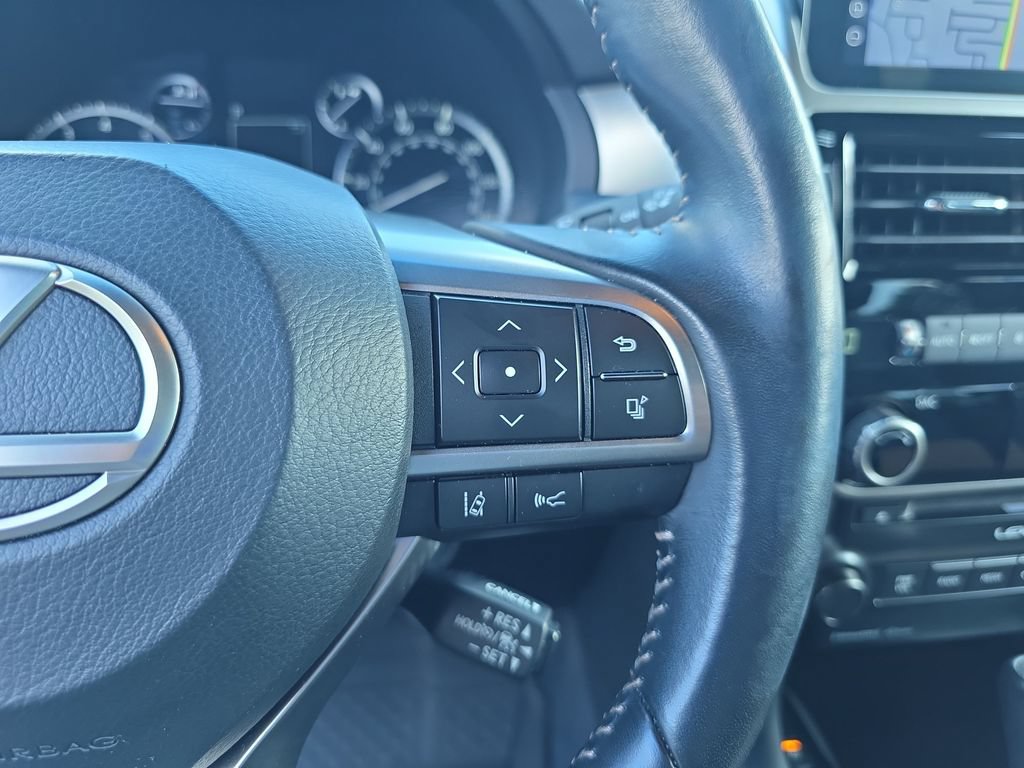 Used 2022 Lexus GX 460 w/ Accessory Package AWD/4WD image 22