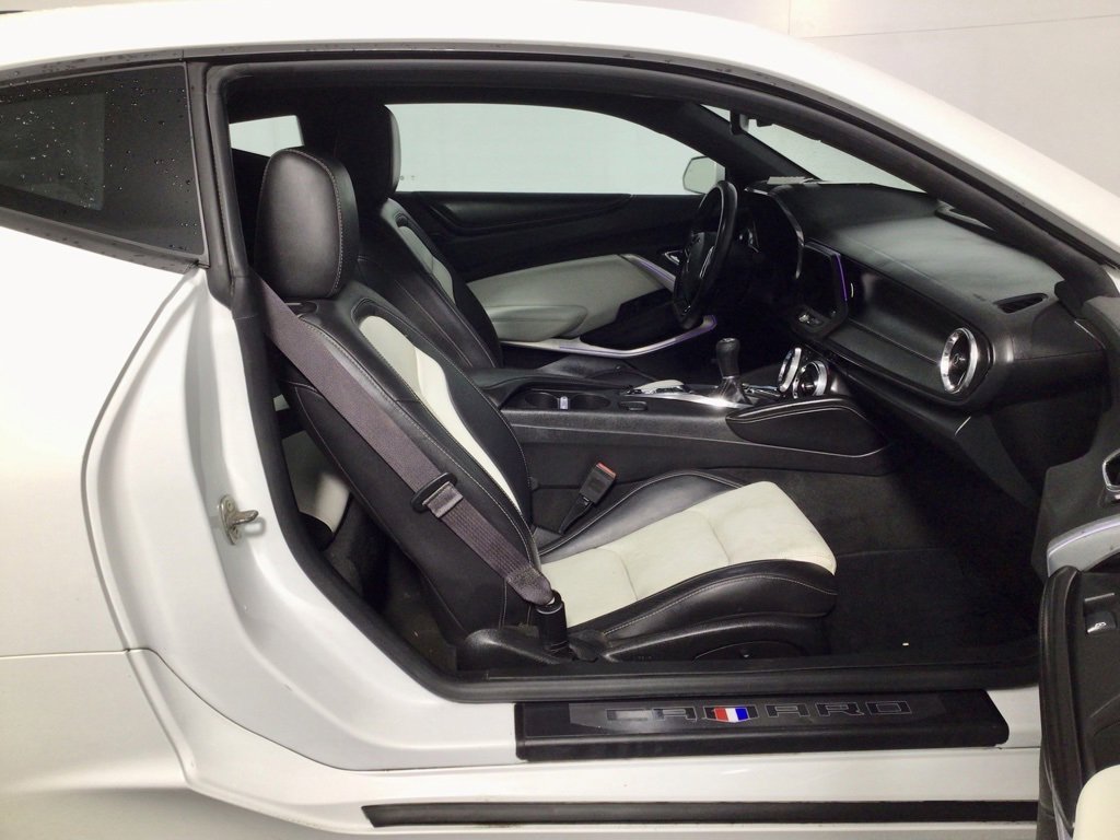 Used 2017 Chevrolet Camaro LT image 25