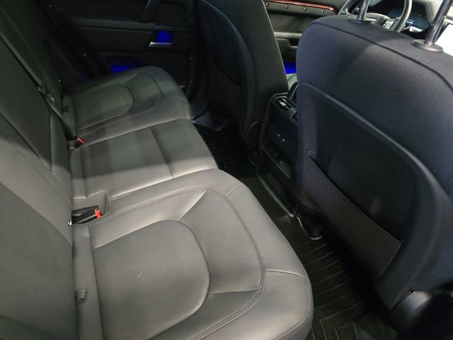 Certified 2025 Land Rover Defender 110 Sedona Red Edition AWD/4WD image 13