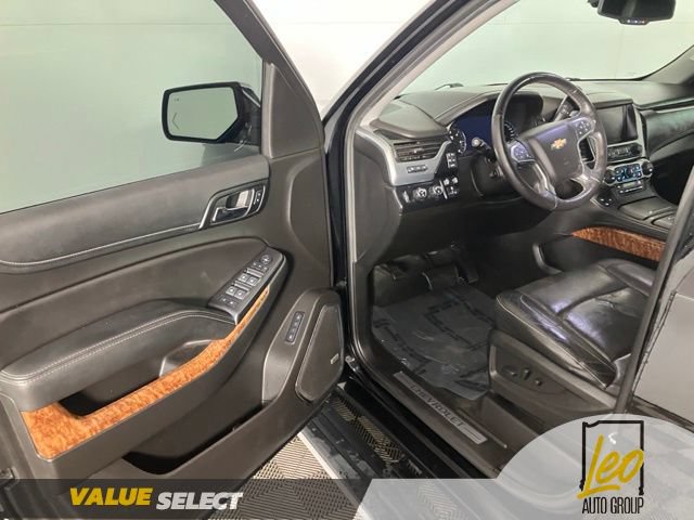 Used 2017 Chevrolet Suburban Premier AWD/4WD image 10
