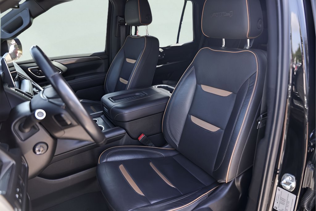 Used 2021 GMC Yukon AT4 w/ Rear Media and Nav Package AWD/4WD image 10