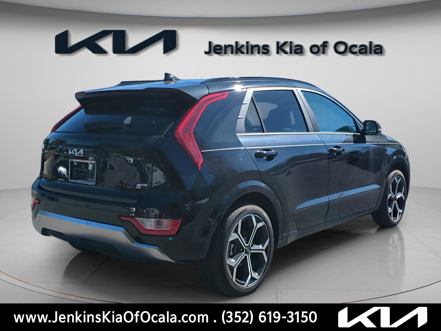 New 2025 Kia Niro EX Touring image 3