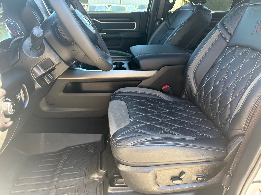 Used 2025 RAM 2500 Big Horn AWD/4WD image 9