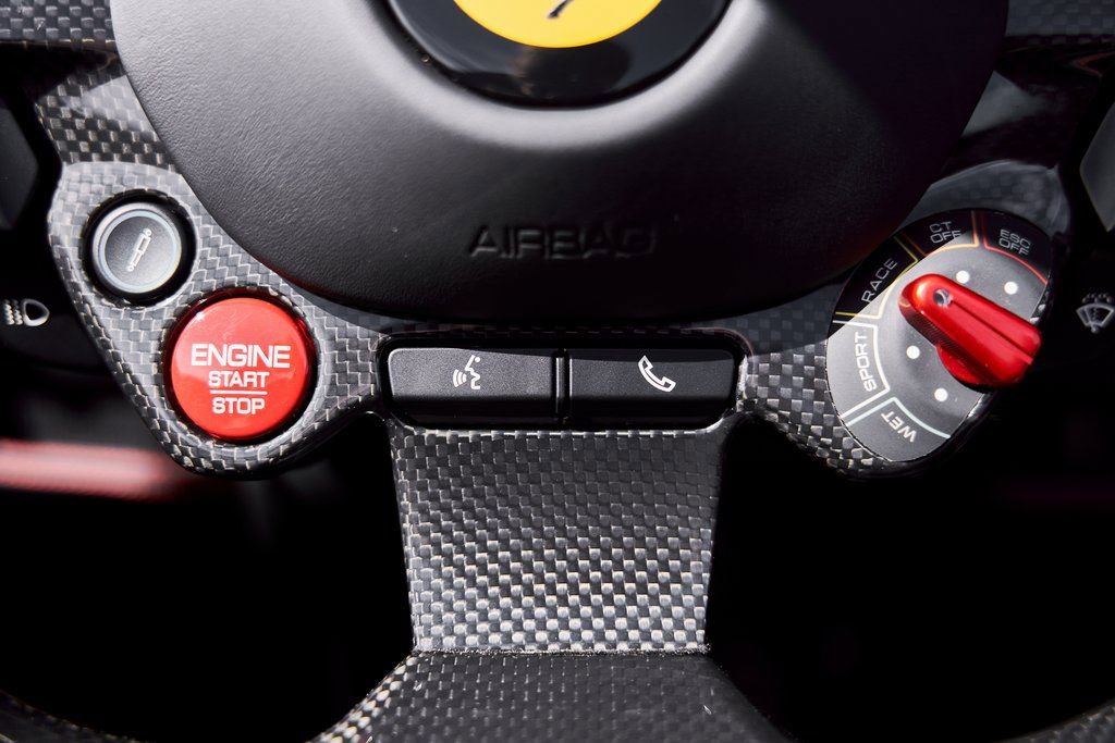 Used 2022 Ferrari F8 Tributo image 62