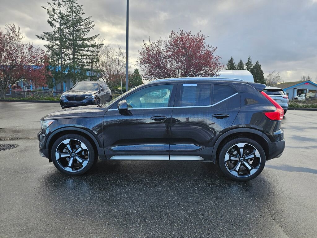 Used 2019 Volvo XC40 T4 Inscription image 4
