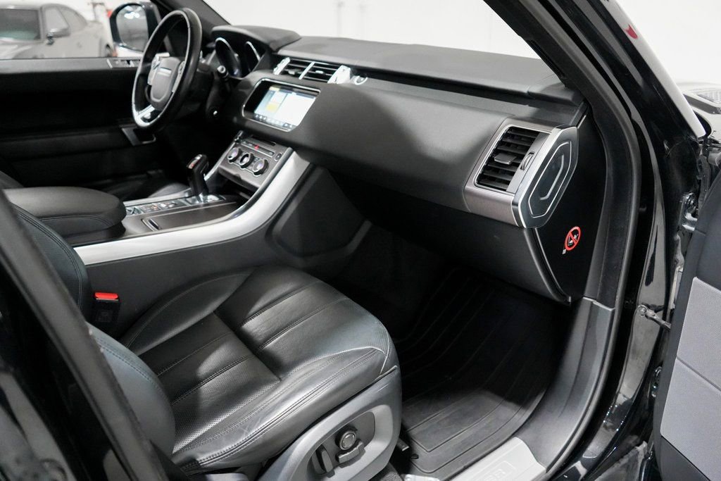 Used 2017 Land Rover Range Rover Sport HSE image 22