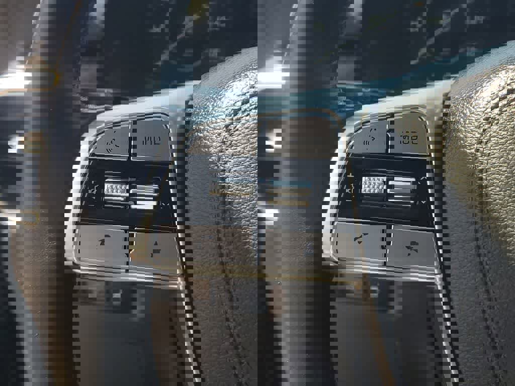 Used 2023 Kia Telluride SX image 28