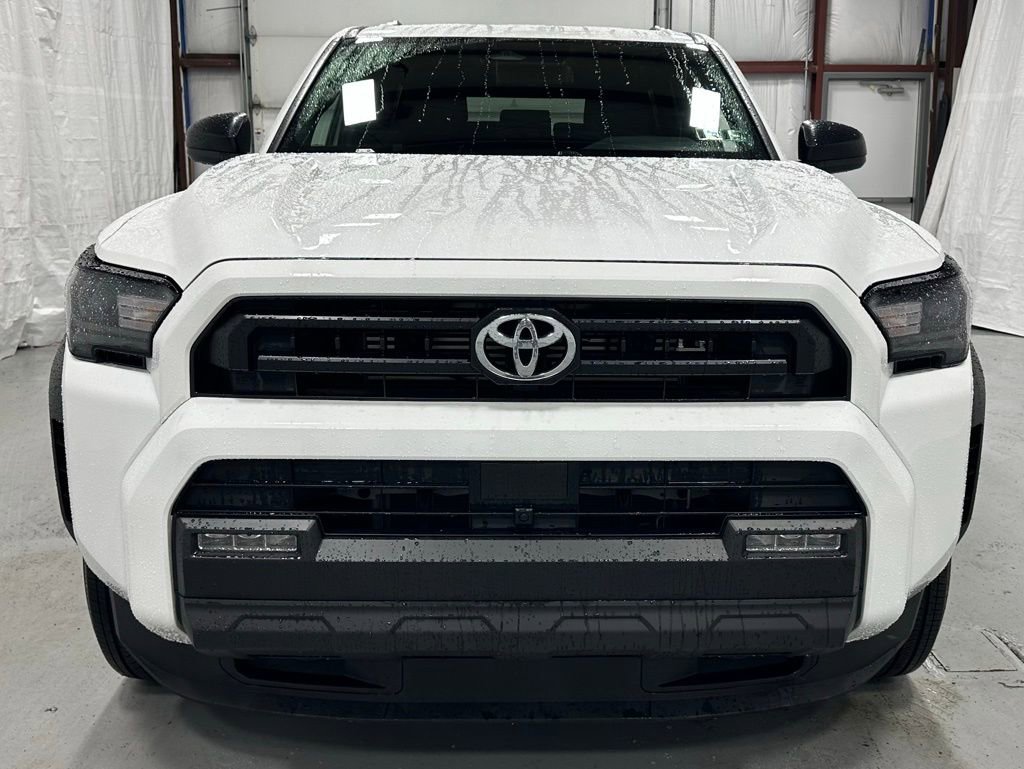 Used 2025 Toyota 4Runner SR5 image 2