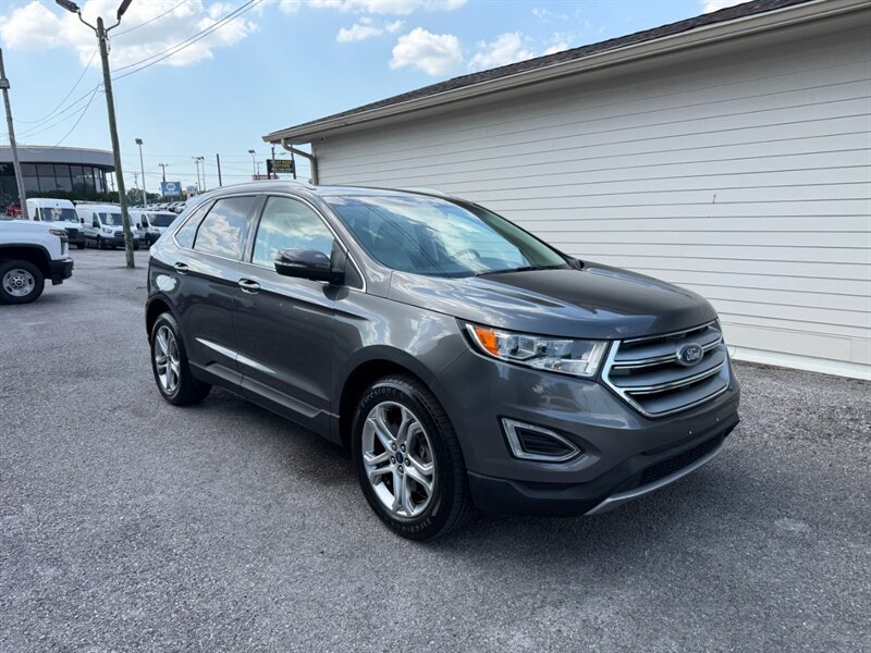 Used 2016 Ford Edge Titanium w/ Technology Package AWD/4WD image 3