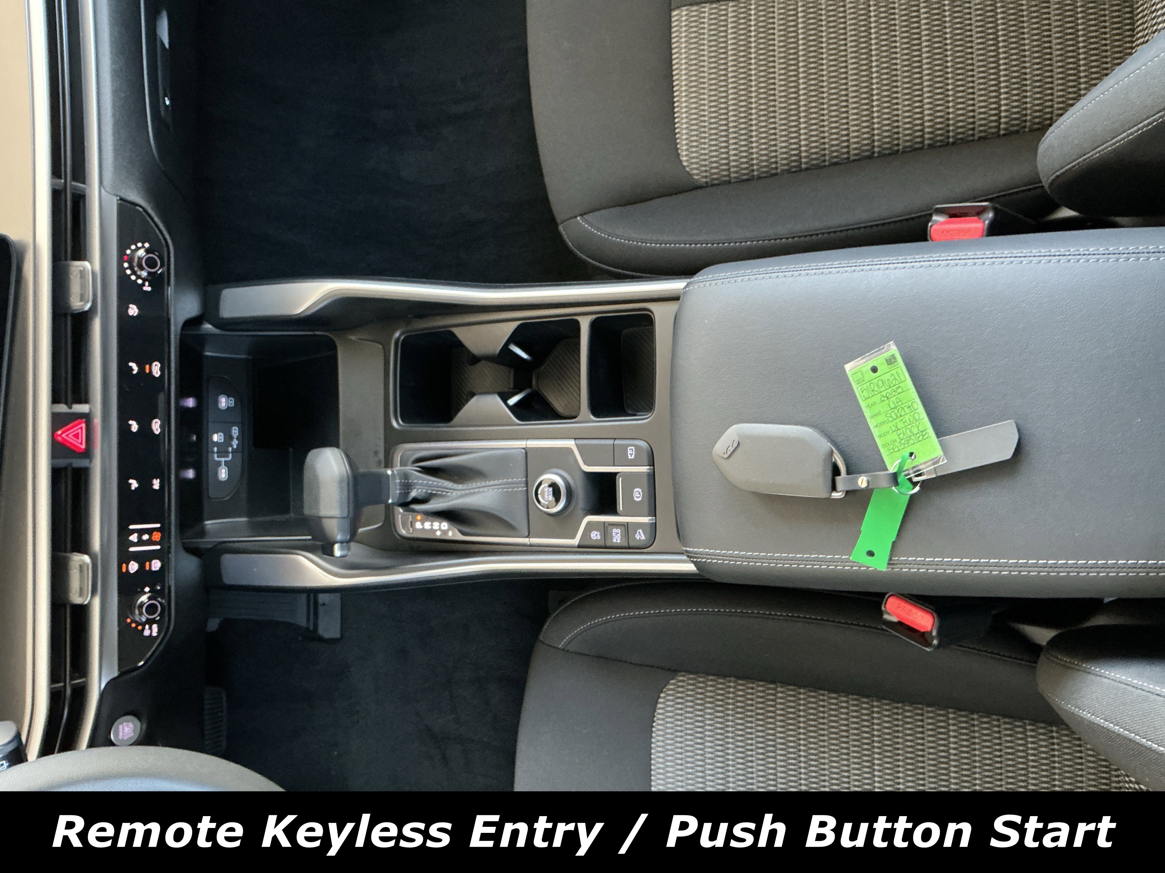 Used 2025 Kia Sorento LX image 11