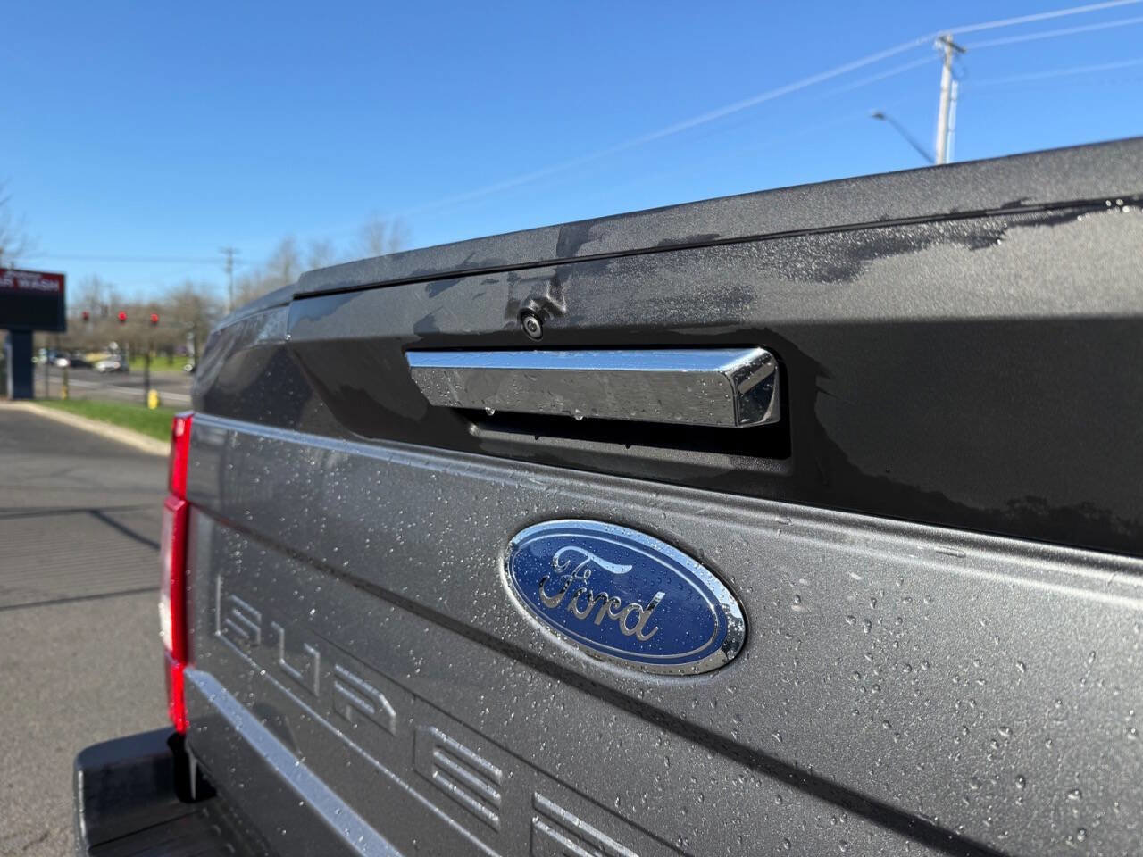 Used 2022 Ford F350 XLT w/ XLT Premium Package AWD/4WD image 6