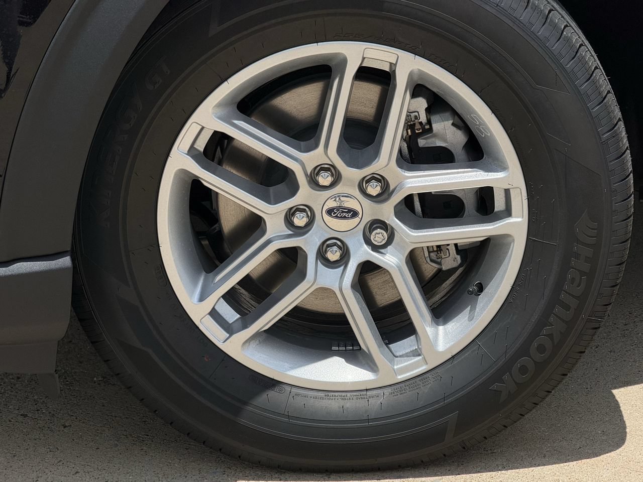 New 2026 Ford Explorer Active AWD/4WD image 8