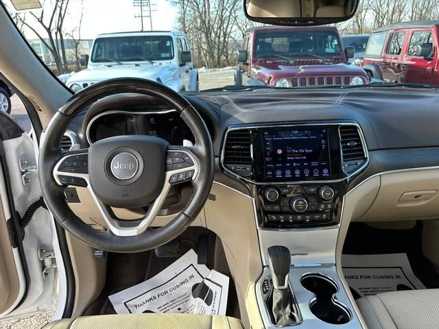Used 2020 Jeep Grand Cherokee Summit w/ Platinum Series Group AWD/4WD image 16