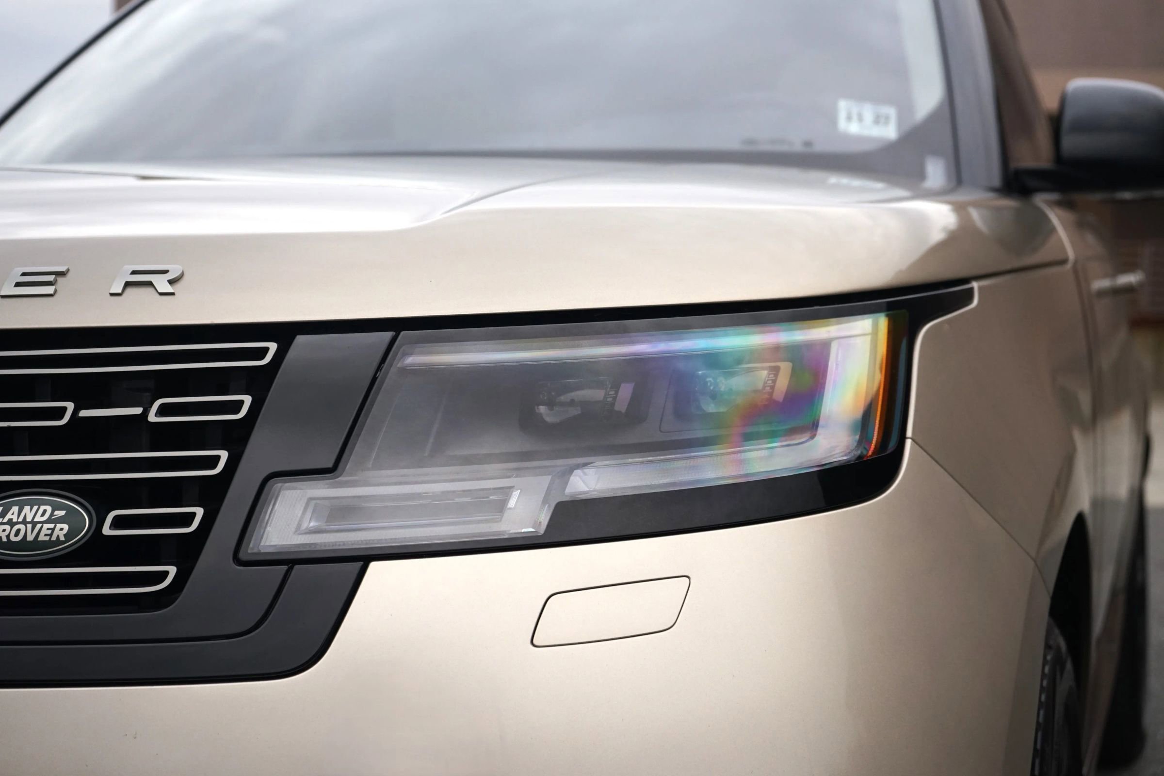 Used 2023 Land Rover Range Rover SE image 9